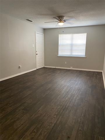 1302 Berry Drive - Photo 4