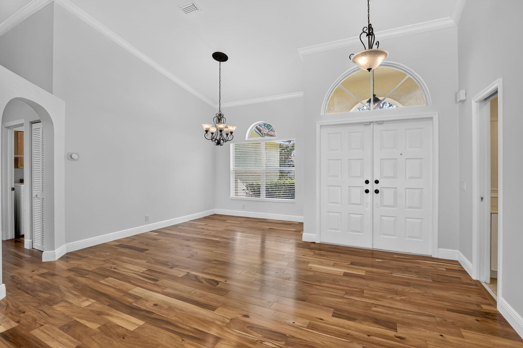 1959 Water Ridge Dr - Photo 5