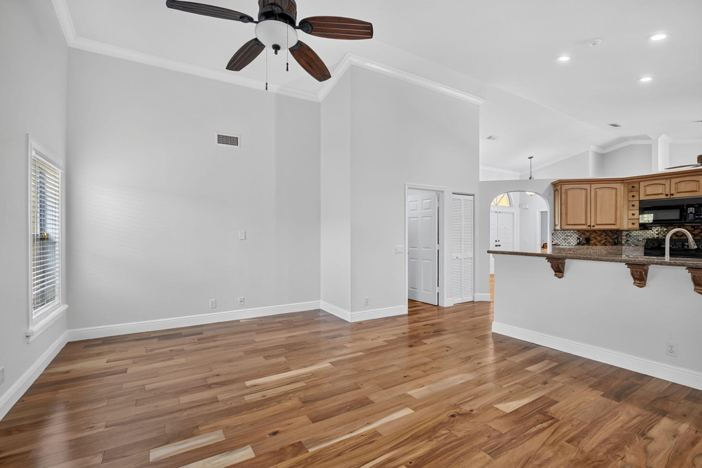 1959 Water Ridge Dr - Photo 16