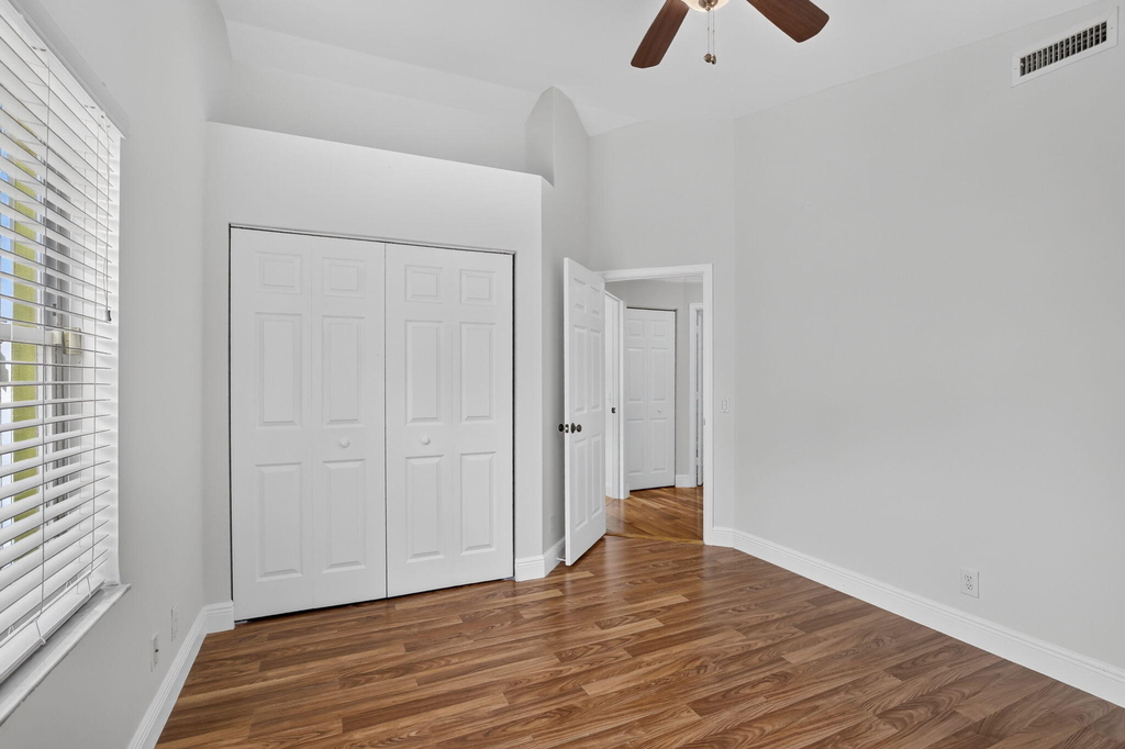 1959 Water Ridge Dr - Photo 36
