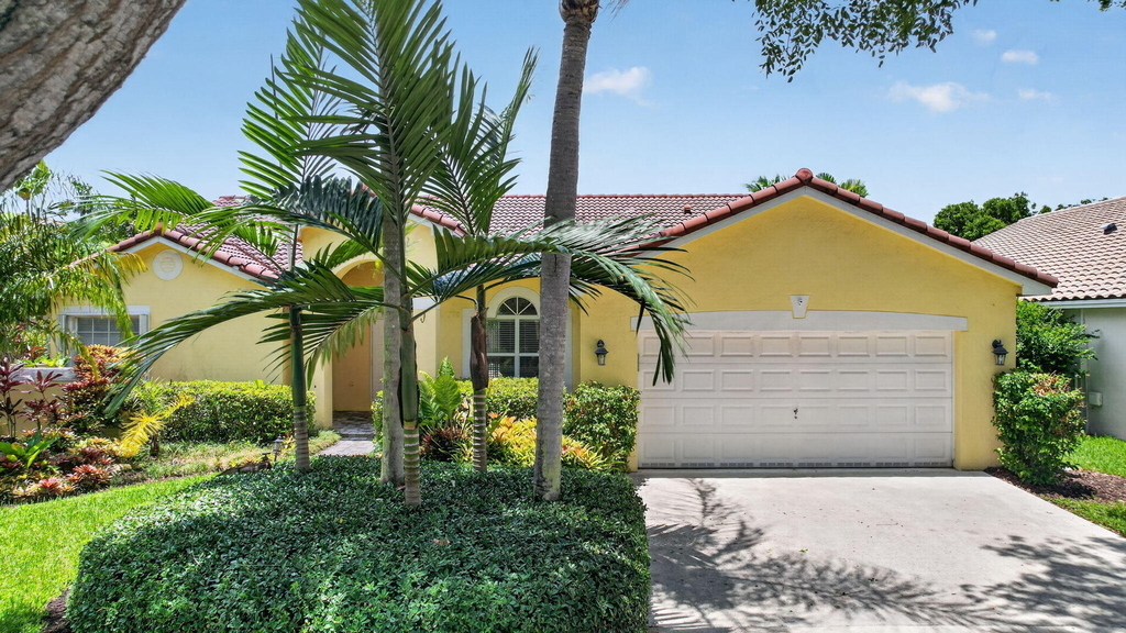 1959 Water Ridge Dr - Photo 0