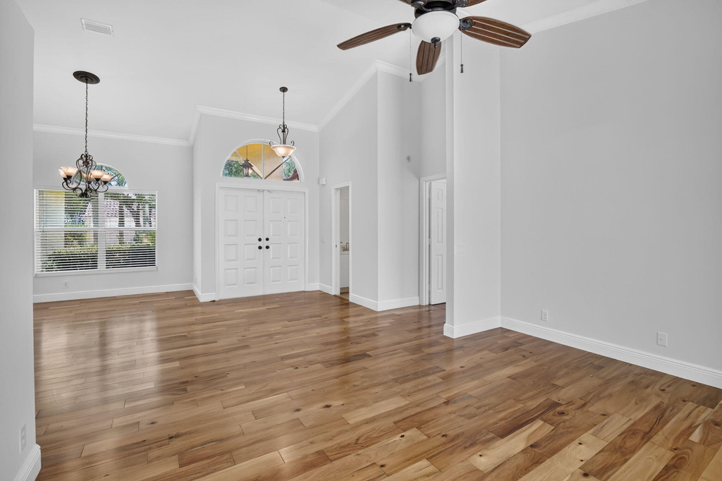 1959 Water Ridge Dr - Photo 3