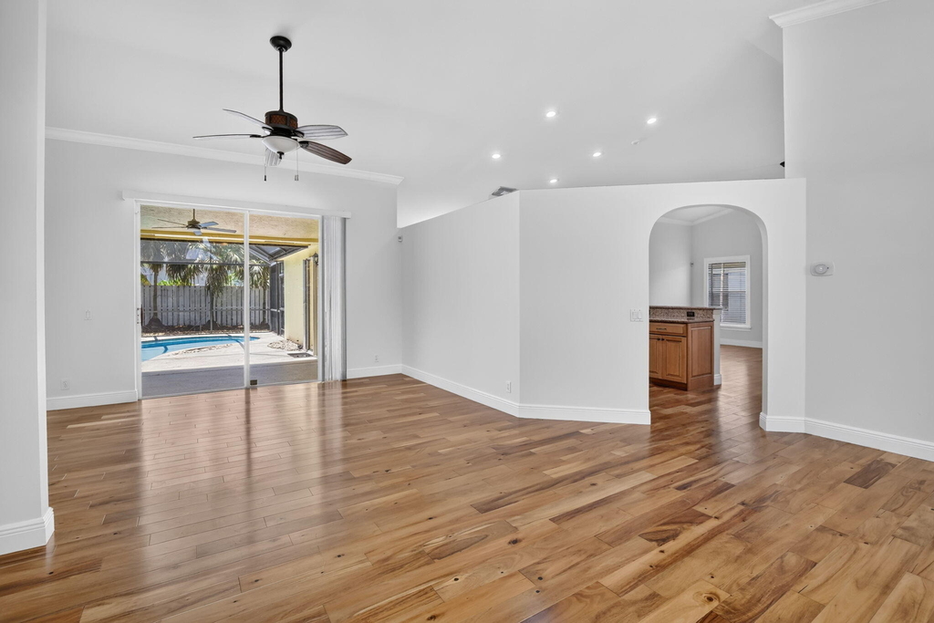 1959 Water Ridge Dr - Photo 1