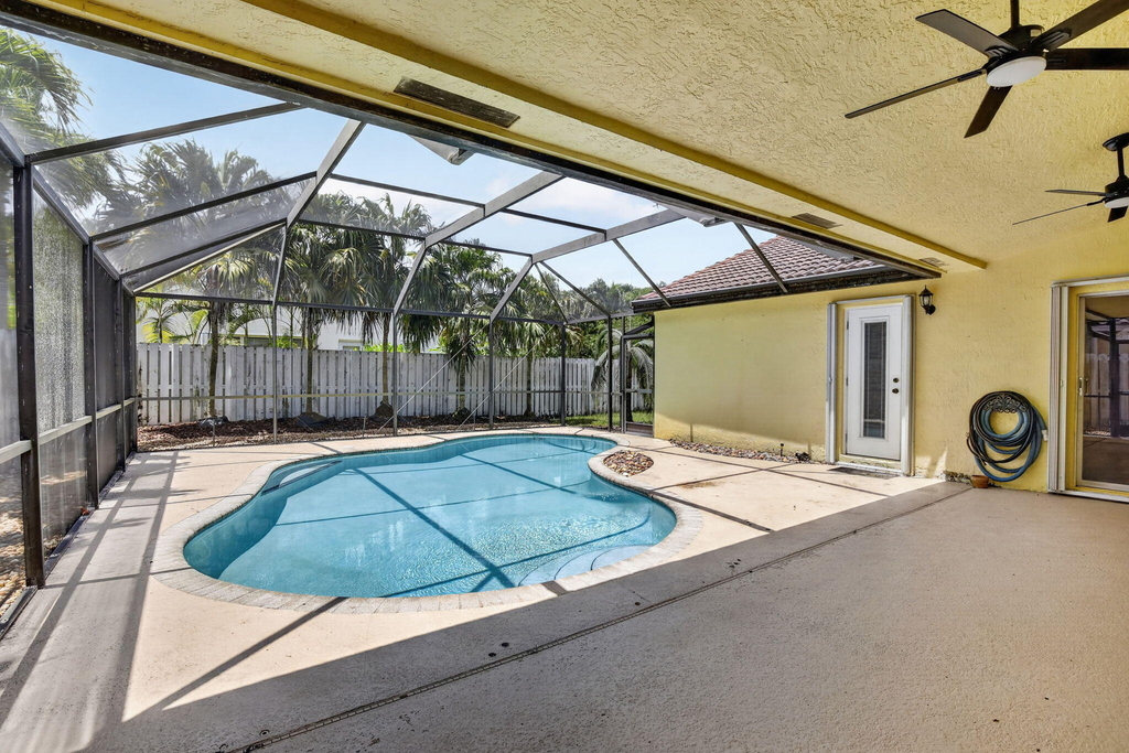 1959 Water Ridge Dr - Photo 39