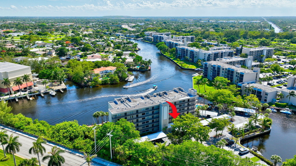 22 Royal Palm Way - Photo 3