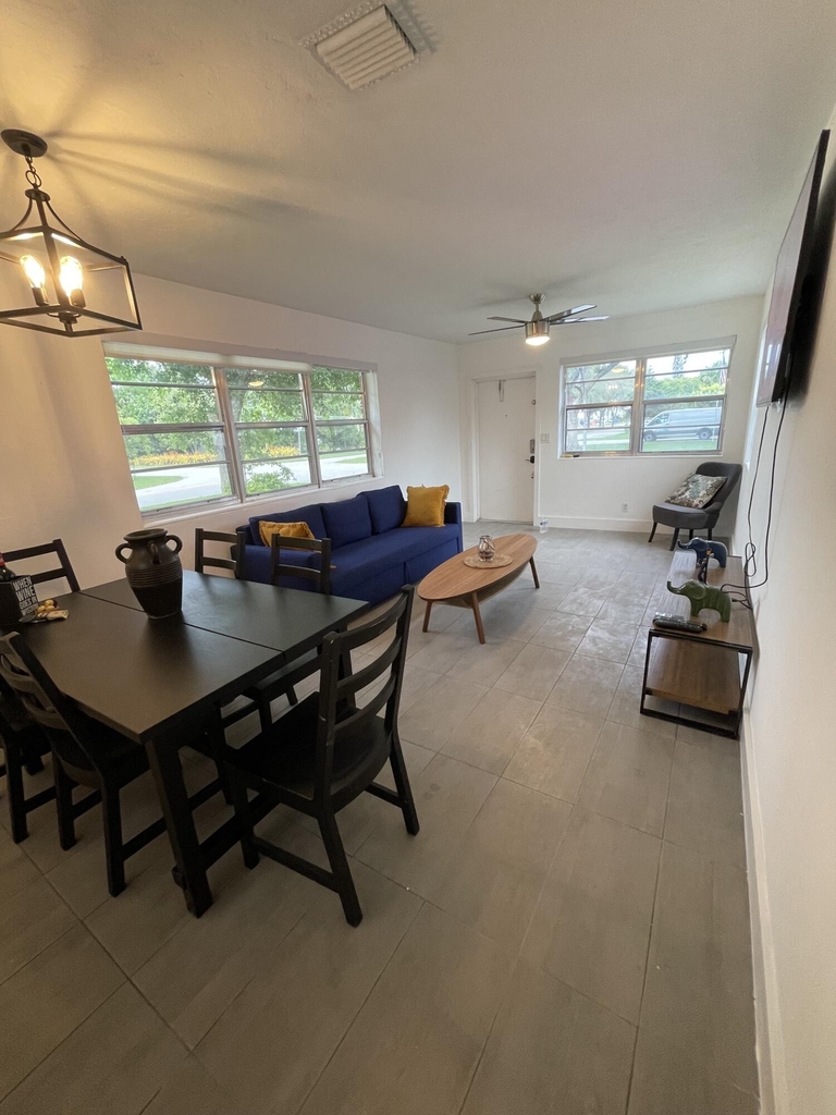 1625 Cleveland Street - Photo 2