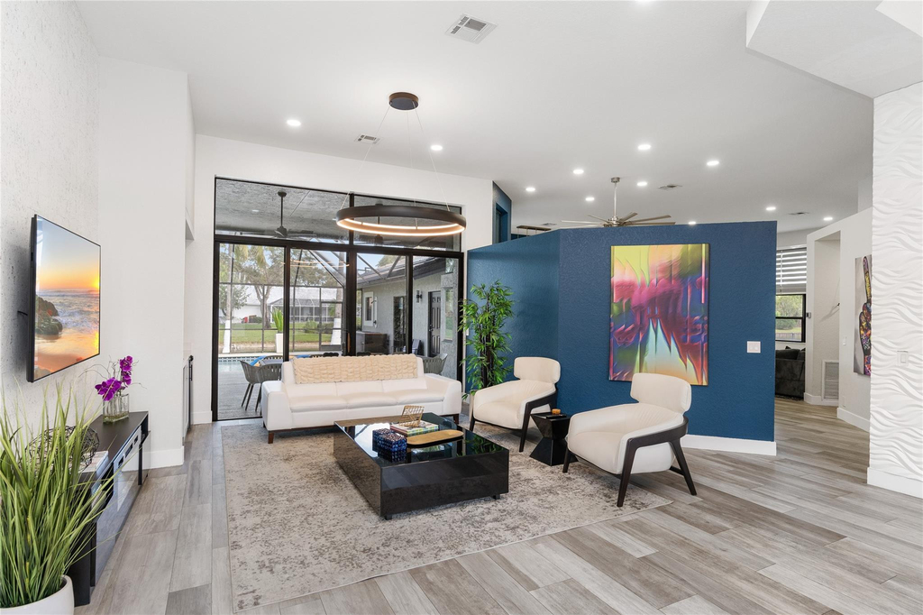 4903 Nw 101st Avenue - Photo 6