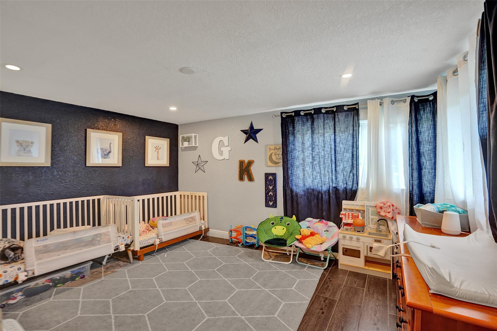 720 Nw 29th Court - Photo 14