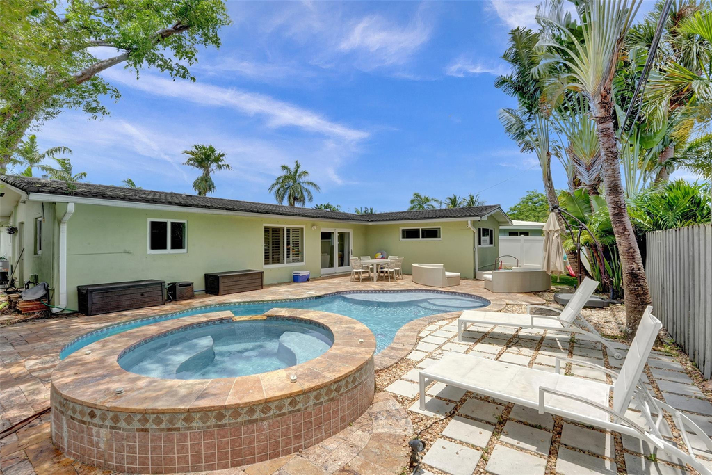 720 Nw 29th Court - Photo 19