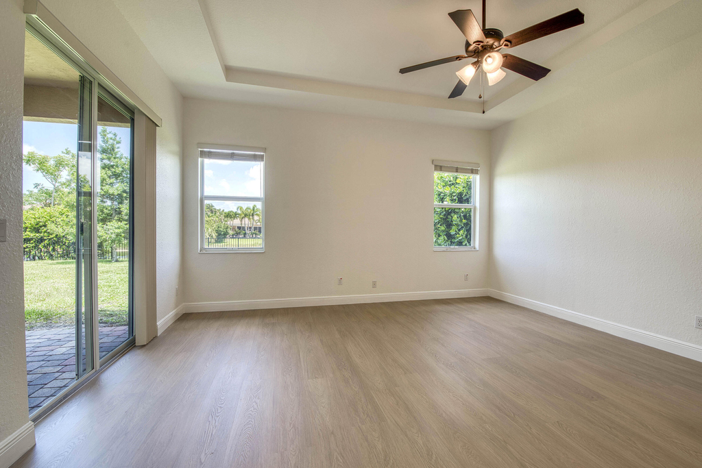172 Manor Circle - Photo 17