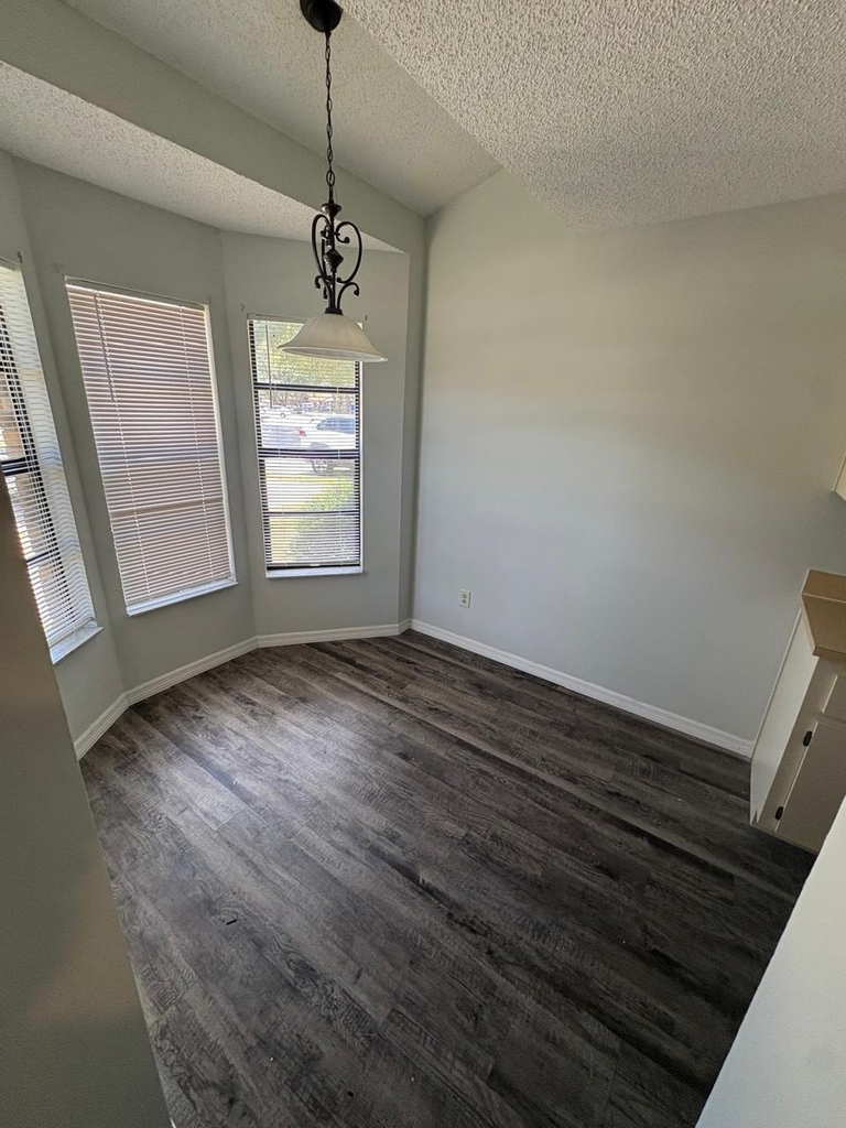 1838 Foxhall Circle - Photo 3
