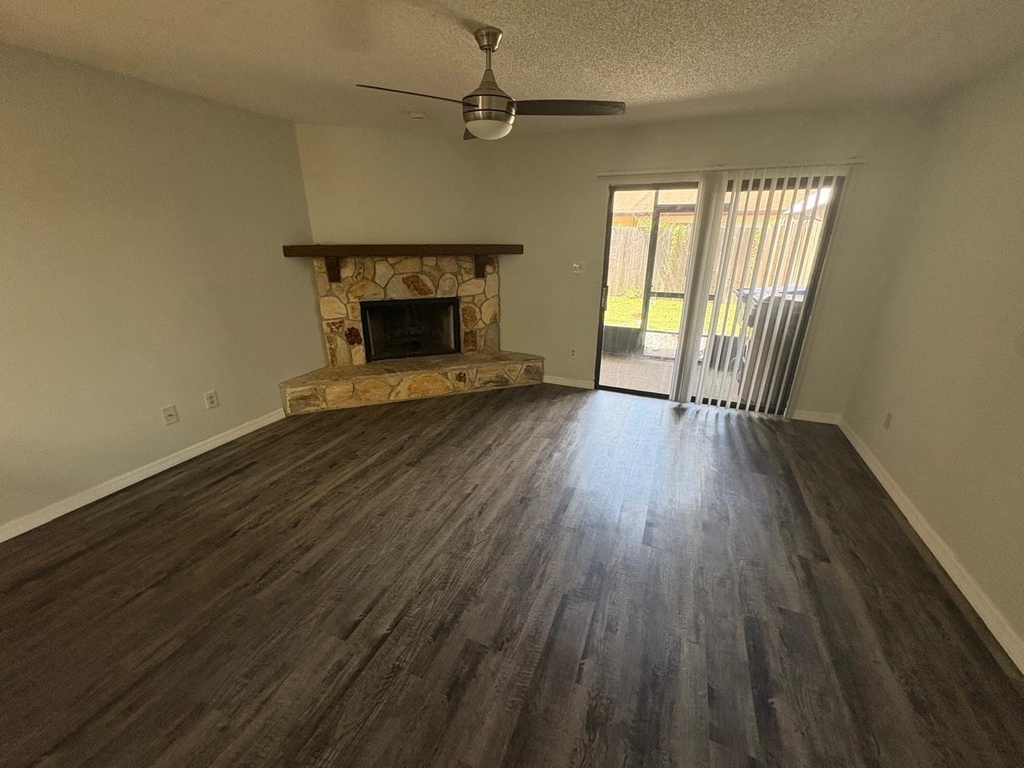 1838 Foxhall Circle - Photo 4