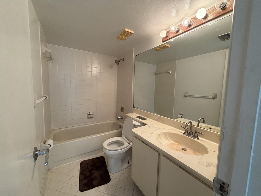 112 Lake Emerald Drive - Photo 10