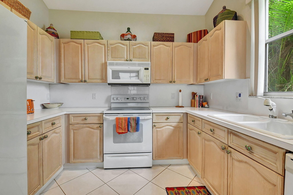 2489 Nw 66th Drive - Photo 12
