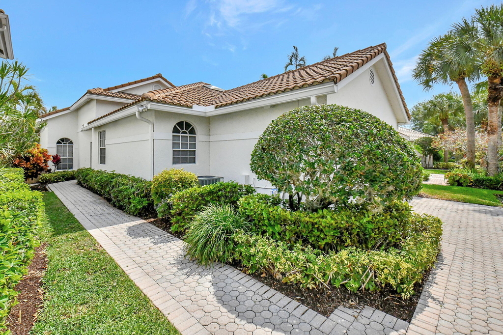 2489 Nw 66th Drive - Photo 2