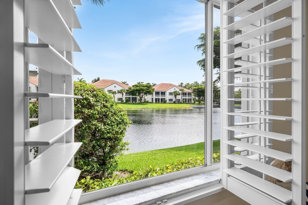 123 Palm Bay Terrace - Photo 19