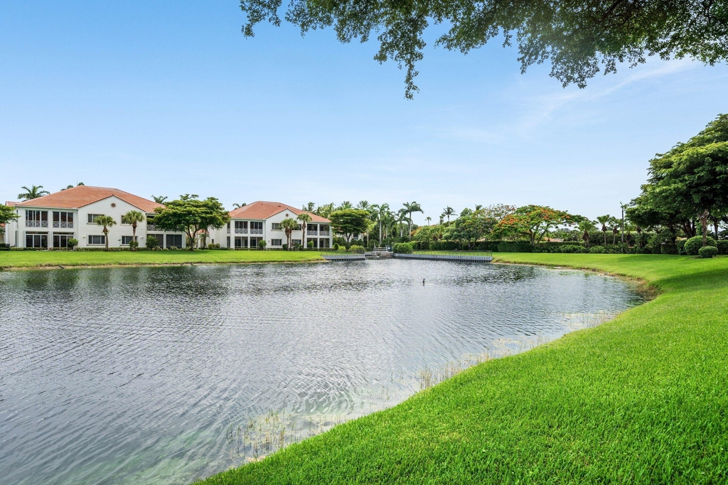 123 Palm Bay Terrace - Photo 30
