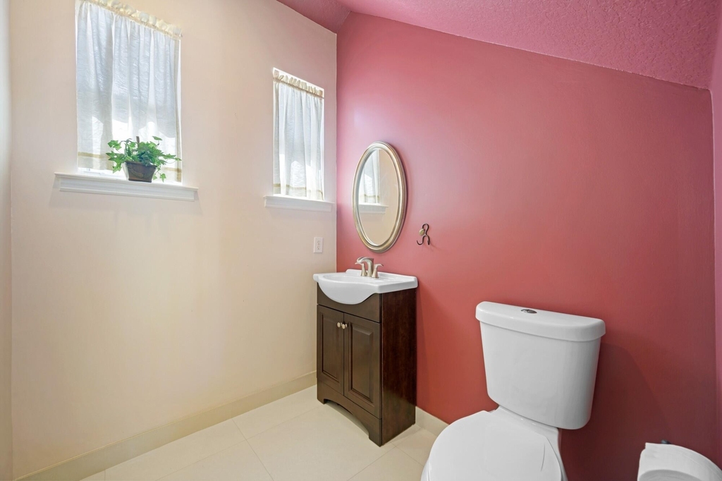 1384 Harbor View W - Photo 10