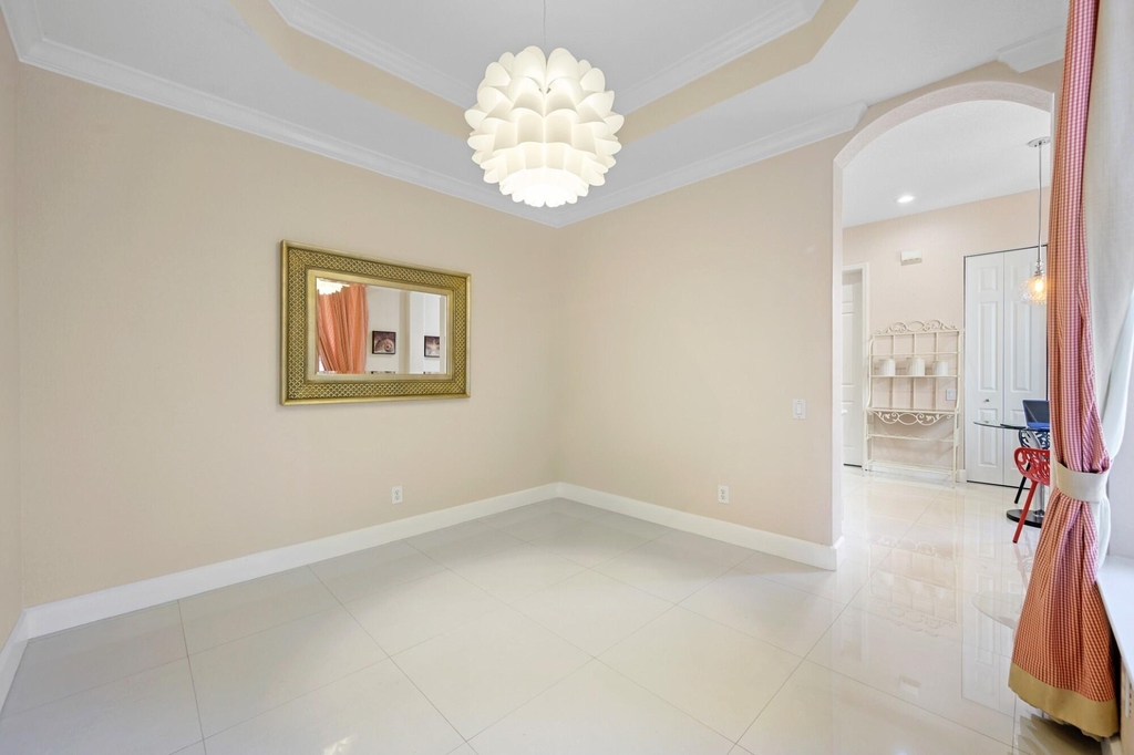 1384 Harbor View W - Photo 8