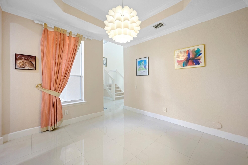 1384 Harbor View W - Photo 7