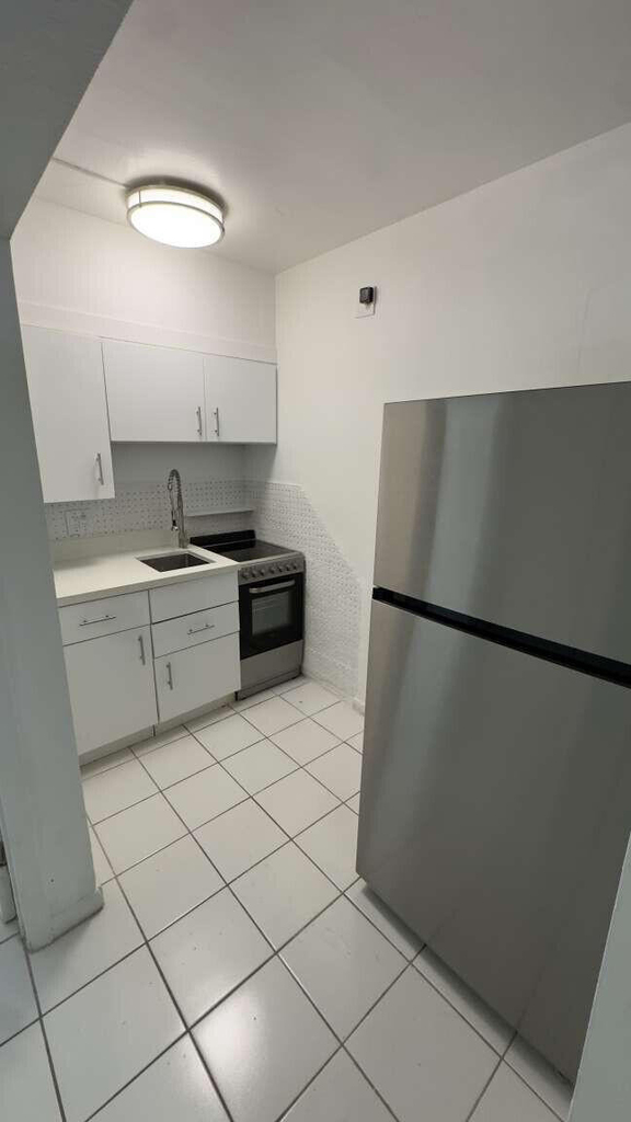 51 Edgewater Drive - Photo 3