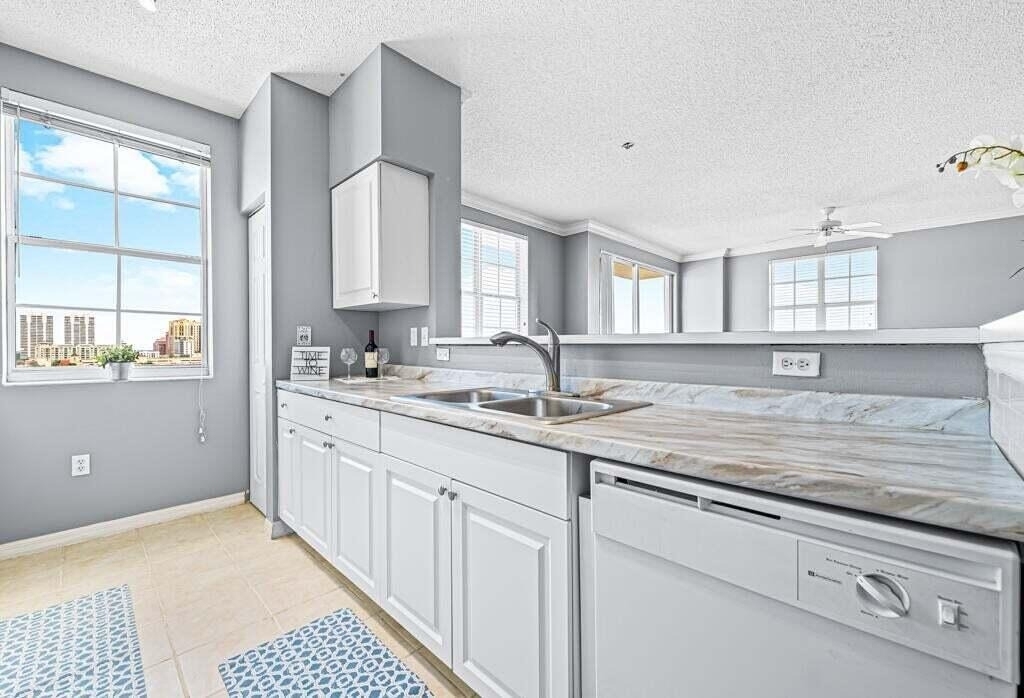 616 Clearwater Park Road - Photo 5