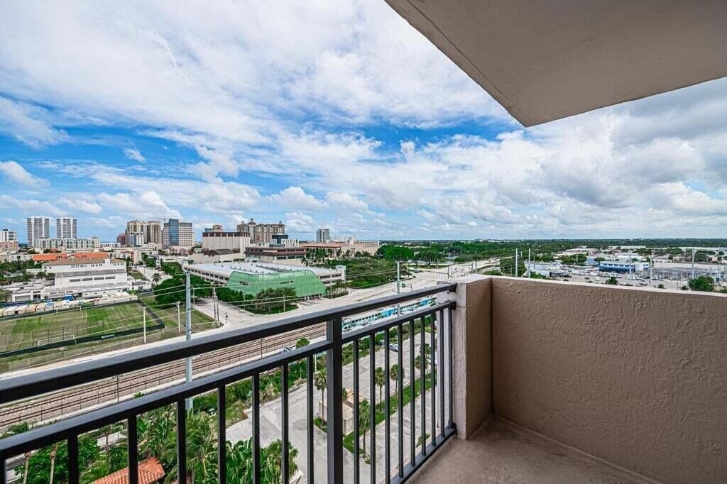 616 Clearwater Park Road - Photo 26