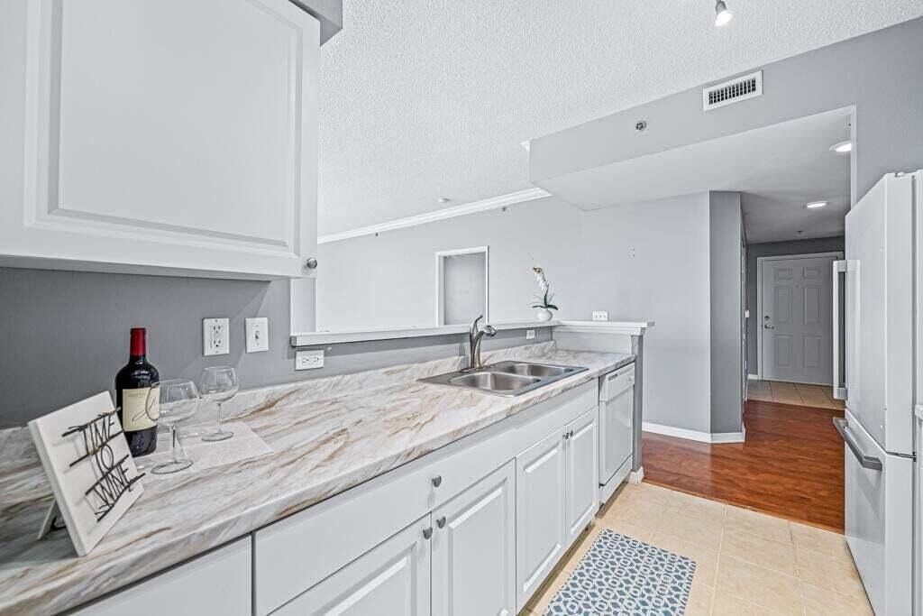 616 Clearwater Park Road - Photo 6