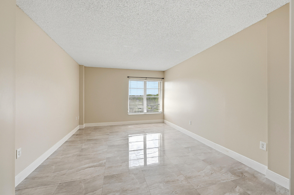 4158 Inverrary Drive - Photo 11