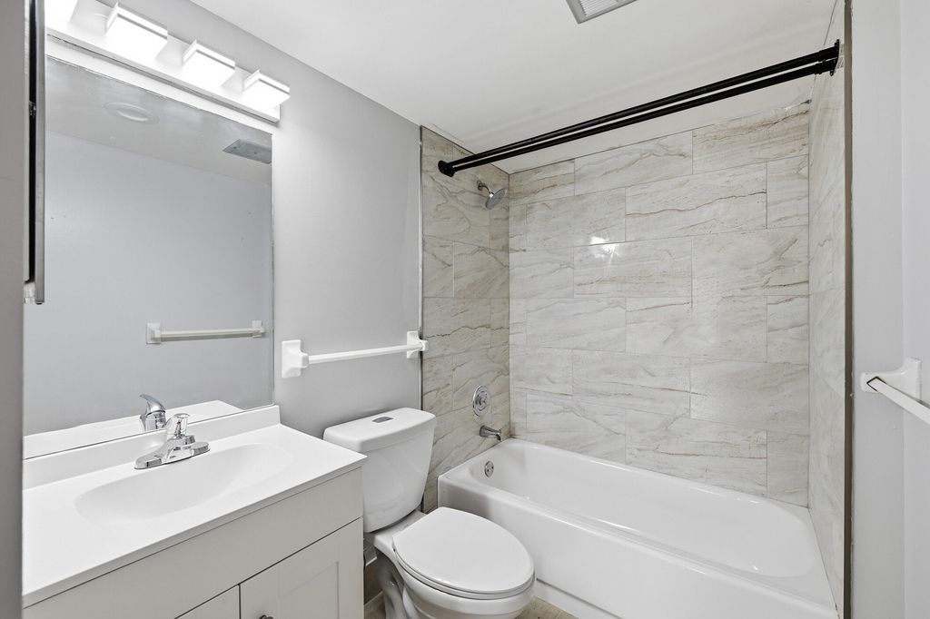 4158 Inverrary Drive - Photo 17