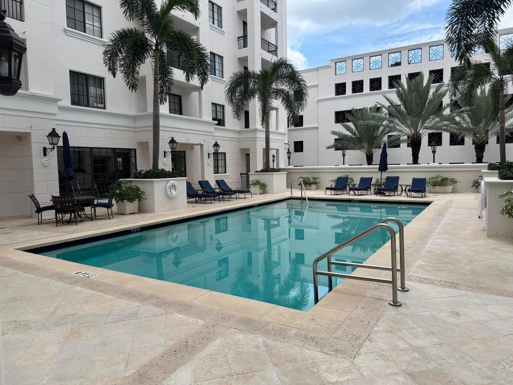 233 S Federal Highway - Photo 23