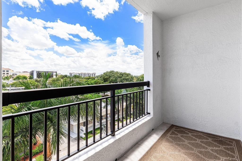 233 S Federal Highway - Photo 21