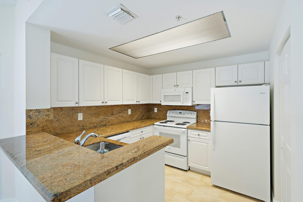 2803 Sarento Place - Photo 13
