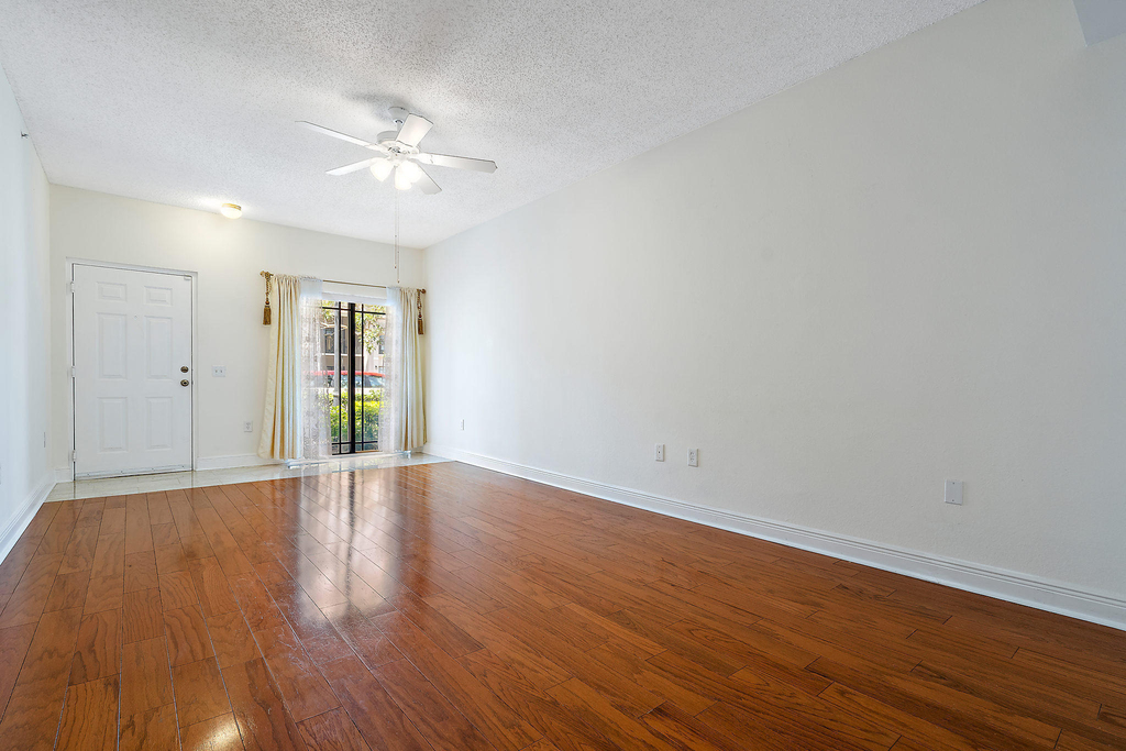 2803 Sarento Place - Photo 8