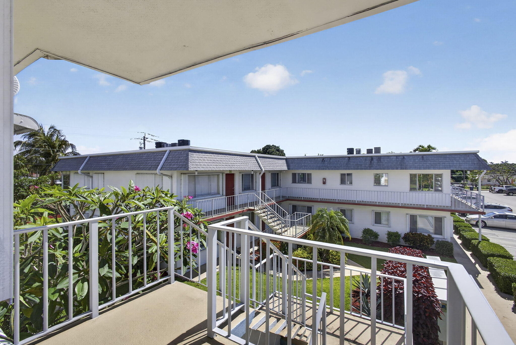 3402 Cynthia Lane - Photo 5