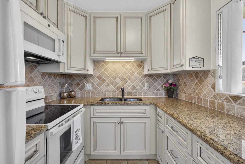 3402 Cynthia Lane - Photo 19