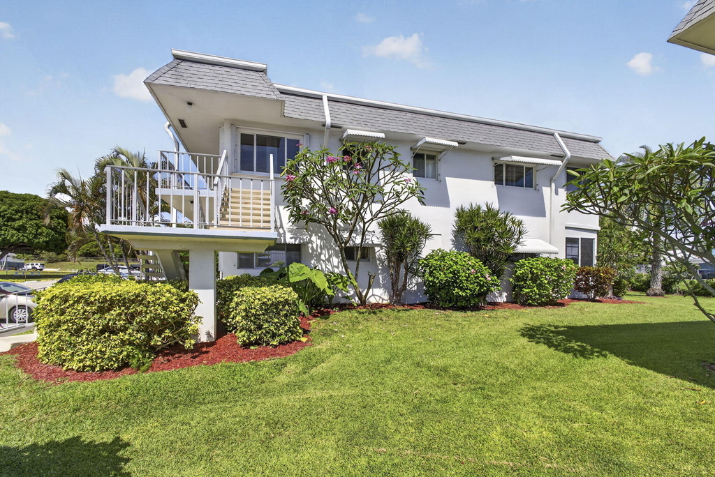3402 Cynthia Lane - Photo 4