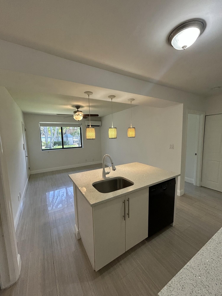 914 Ne 15th Avenue - Photo 4