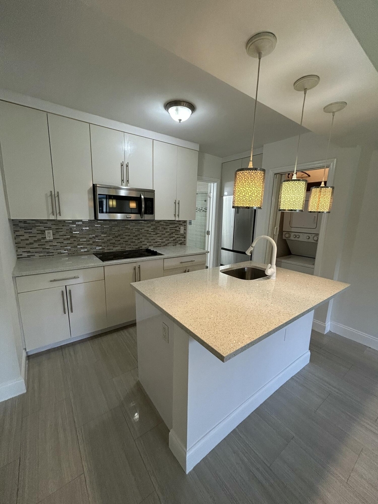 914 Ne 15th Avenue - Photo 3