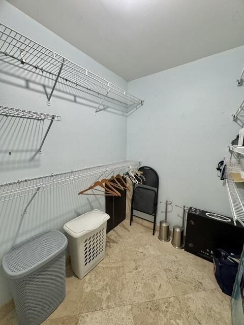 2400 Ne 33rd Avenue - Photo 9