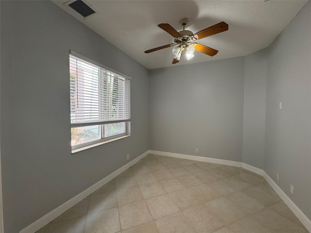 11165 Whitehawk Street - Photo 11