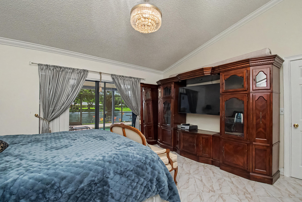 9708 Erica Court - Photo 26