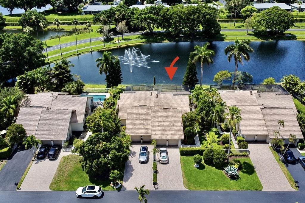 9708 Erica Court - Photo 2