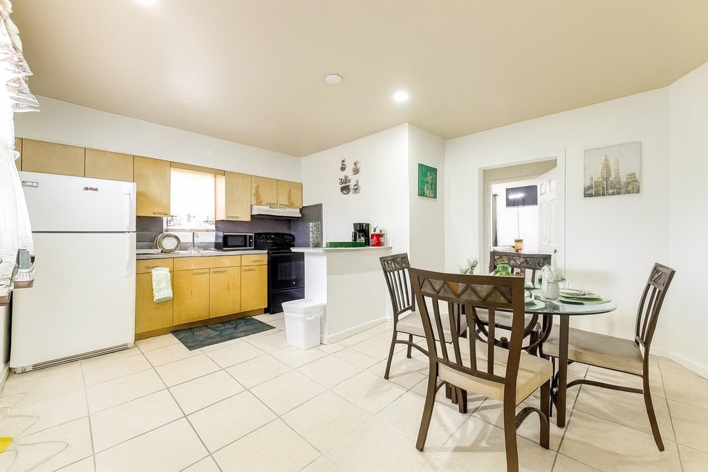 1935 Taylor Street - Photo 1