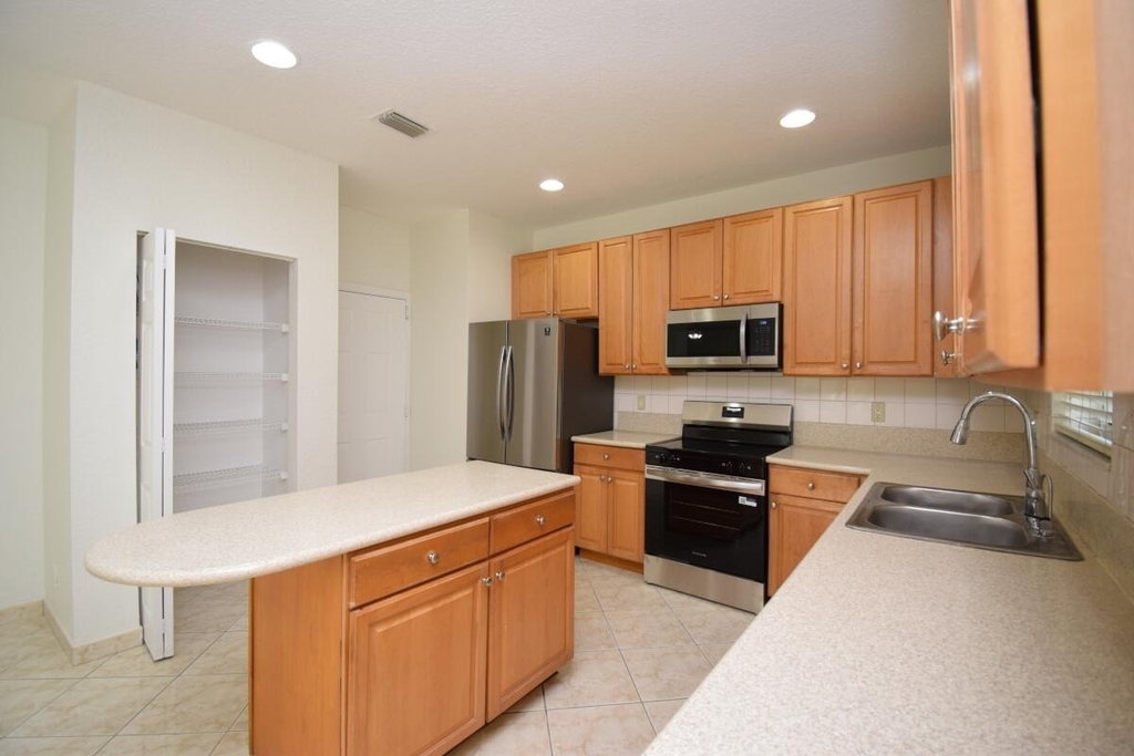 12693 Nw 7th Street - Photo 12