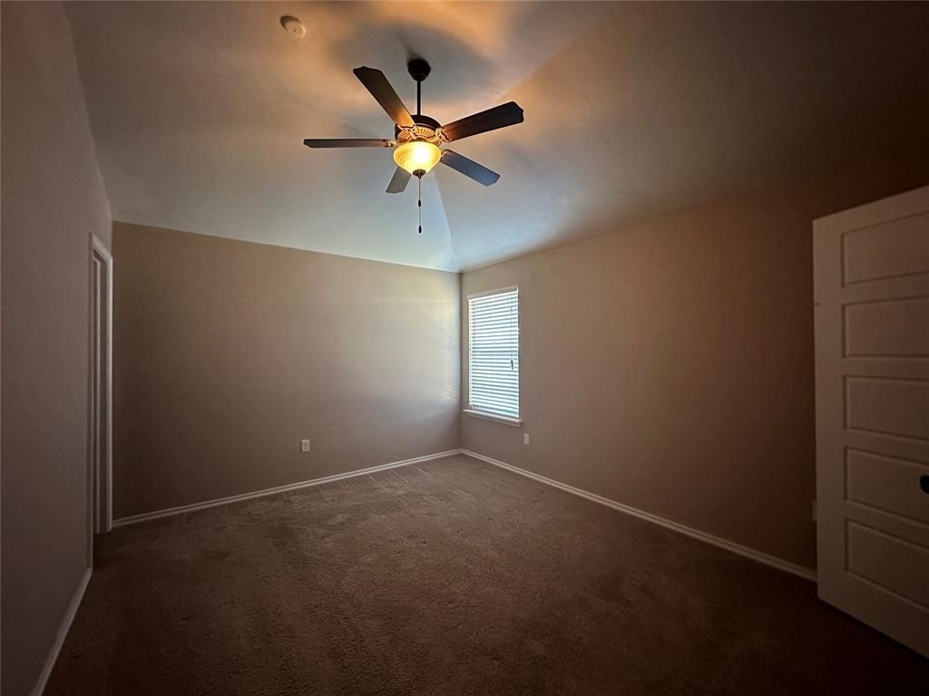 5811 Marblewood Drive - Photo 9