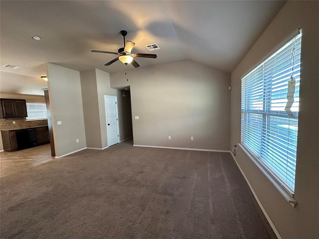 5811 Marblewood Drive - Photo 4