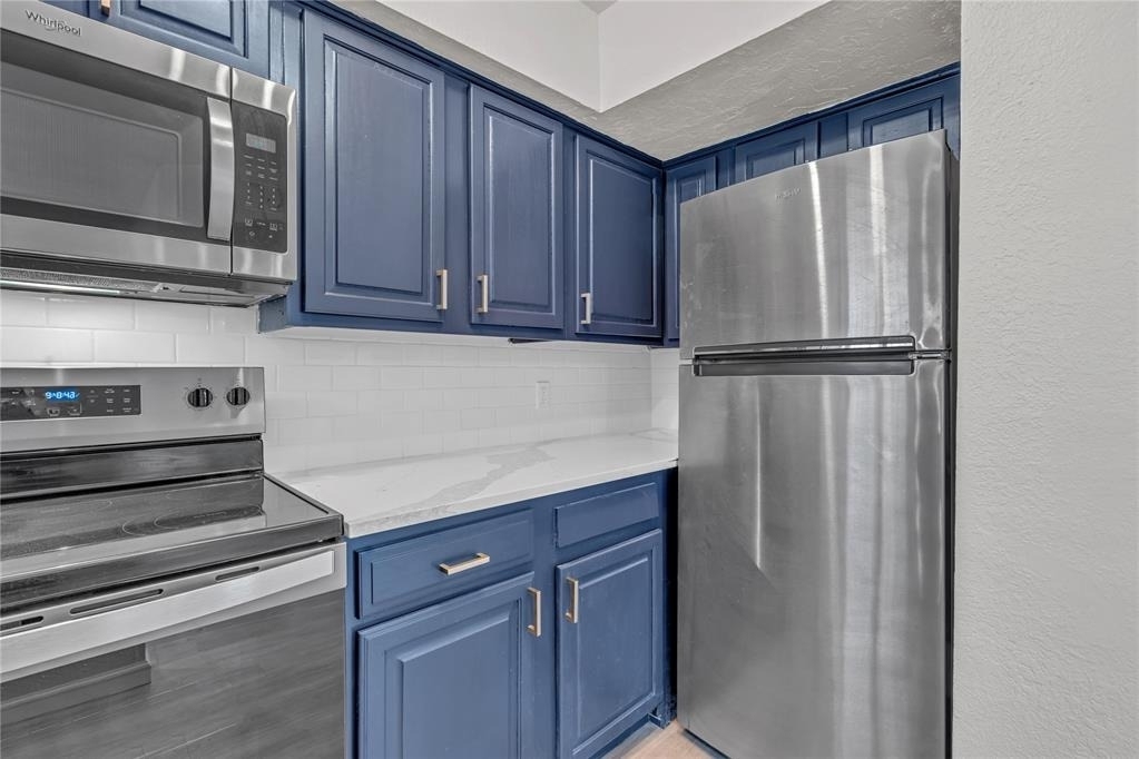 11560 N May Avenue - Photo 6