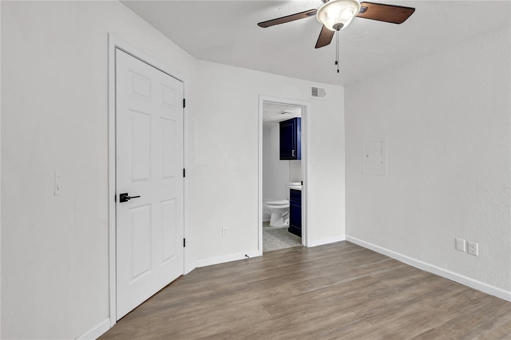 11560 N May Avenue - Photo 8