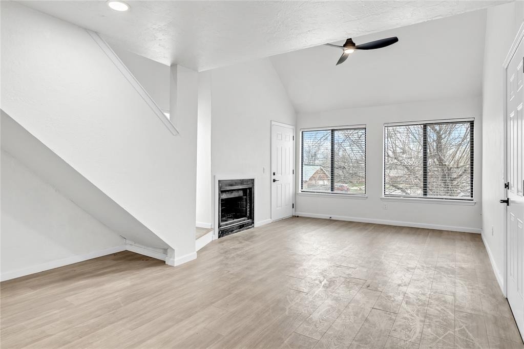 11560 N May Avenue - Photo 3